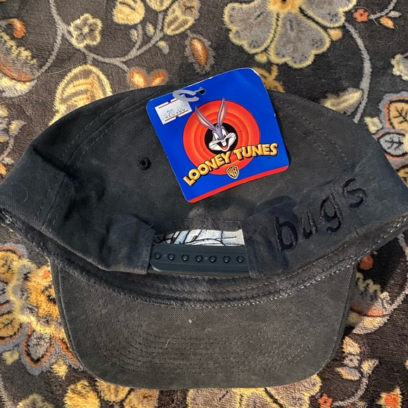 VTG Bugs Bunny SnapBack - Picture 3 of 3
